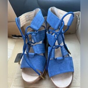 Women’s Blue Lace-Up Gladiator Sandals by Soren size 10
